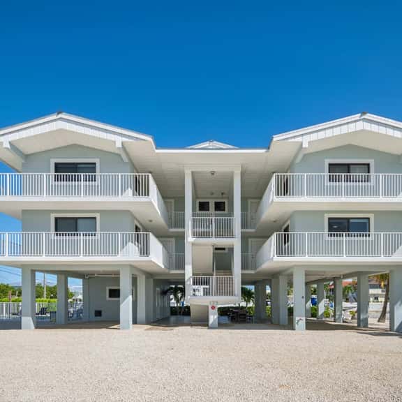 Key Largo Ocean Shore Villa 3 with pool & boat slip - Image 1