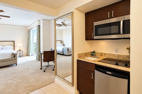 Ritz-Carlton | Spacious 7th Floor Studio - Image 2